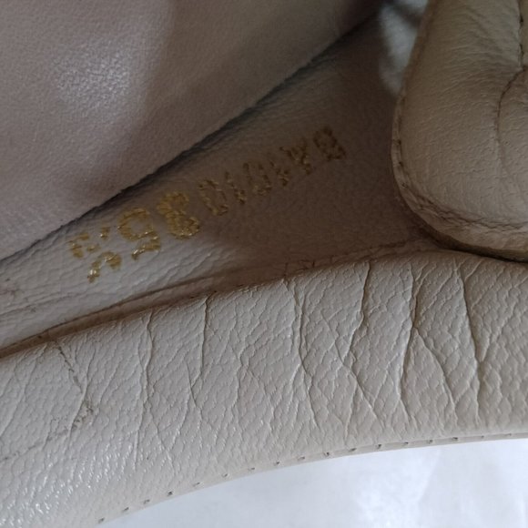 Auth Louis Vuitton Sneakers Women Beiges Leather (Calf) #60741L55 - Picture 7 of 9